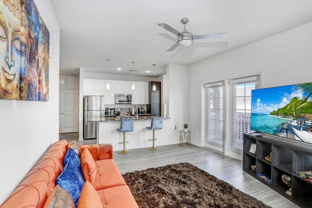 2-Bedroom Eccentric Oasis تامبا المظهر الخارجي الصورة