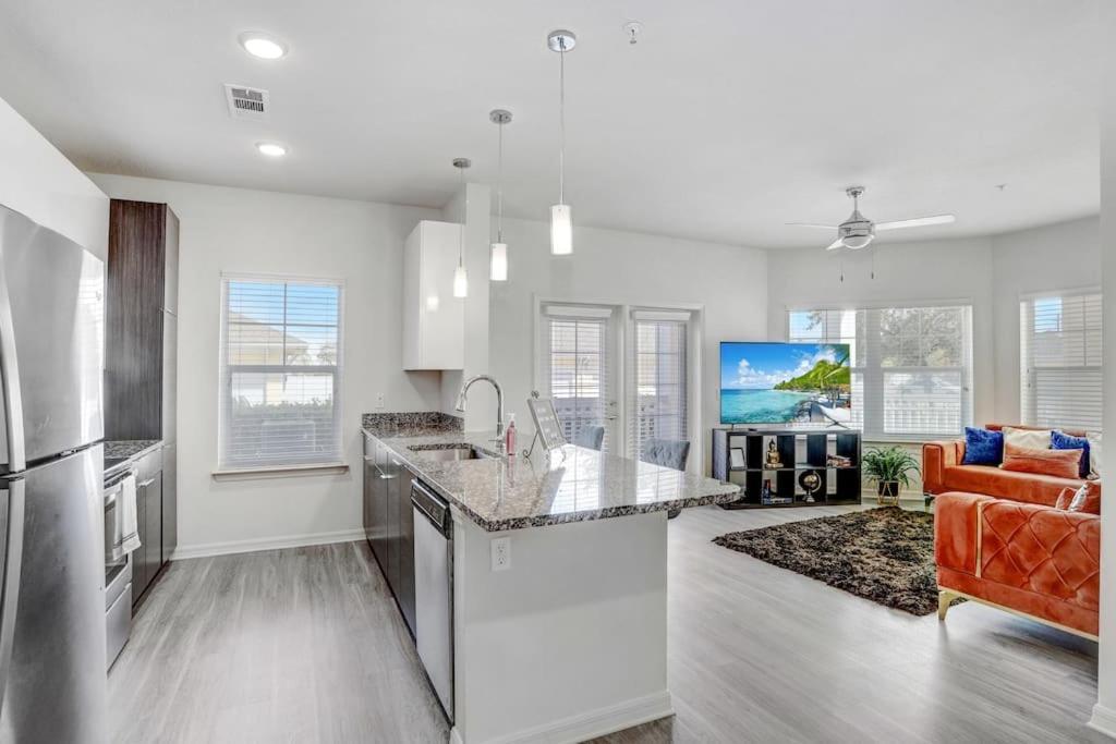 2-Bedroom Eccentric Oasis تامبا المظهر الخارجي الصورة